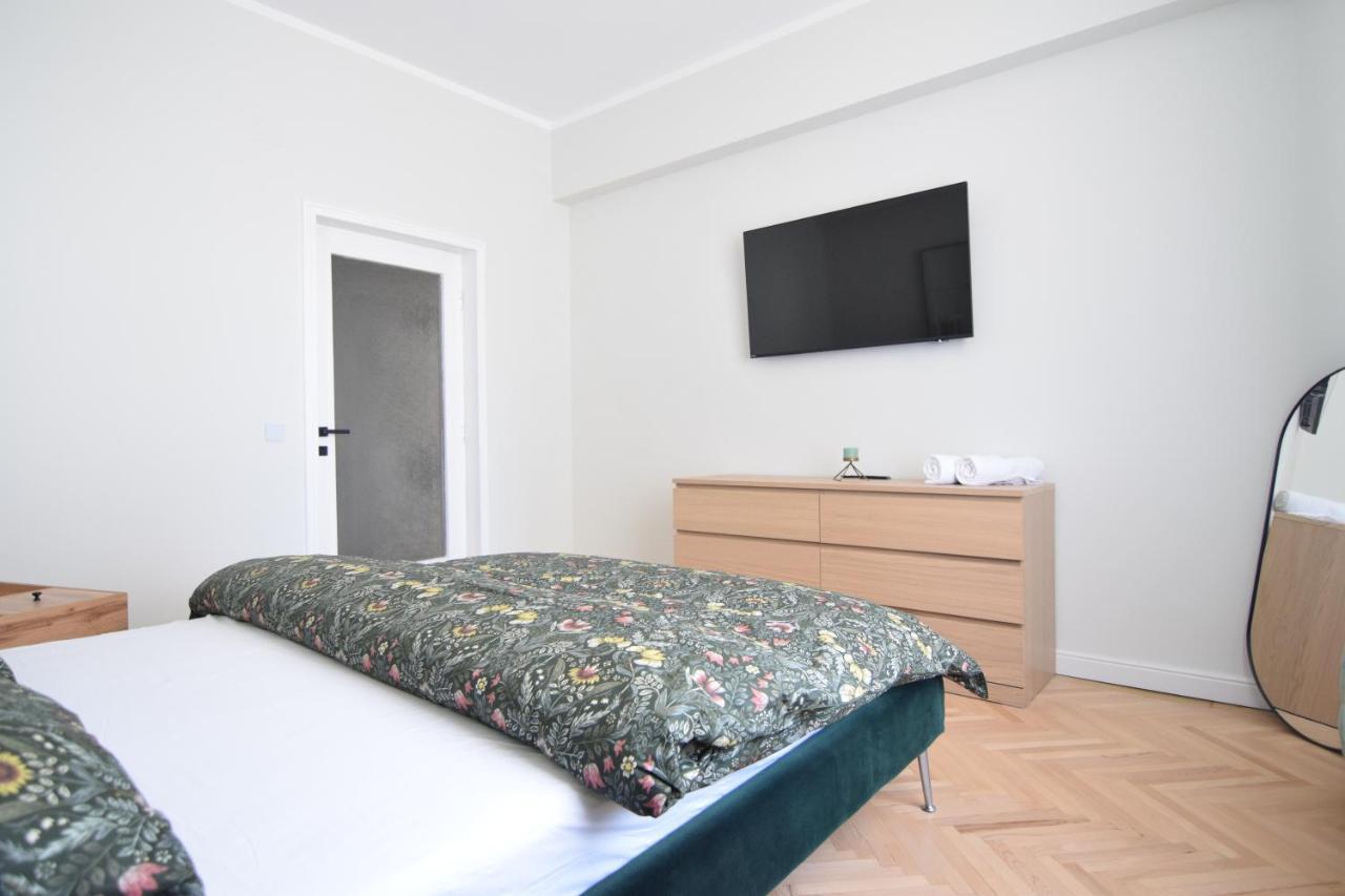 Beautiful Apartment In Old City Bukurešť Exteriér fotografie